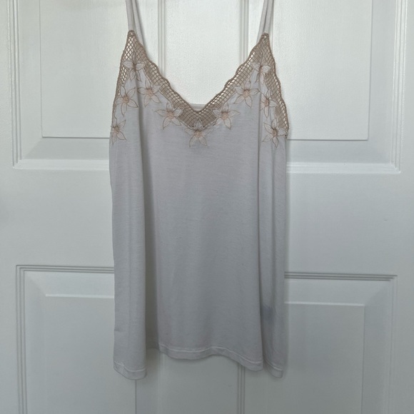 3 TANK BUNDLE American Eagle Soft & Sexy - Picture 11 of 12